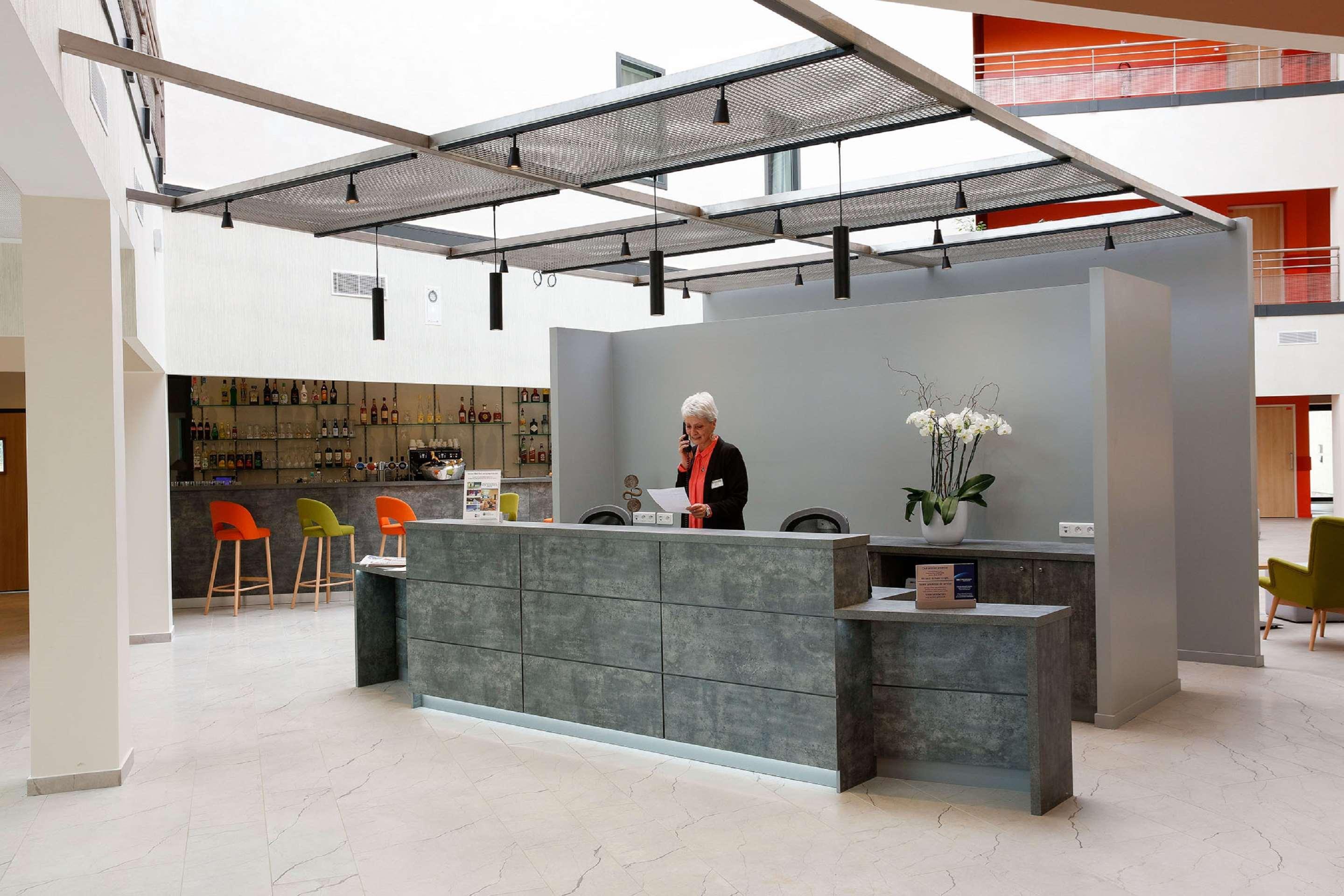 Best Western Plus Hotel Escapade Senlis מראה חיצוני תמונה