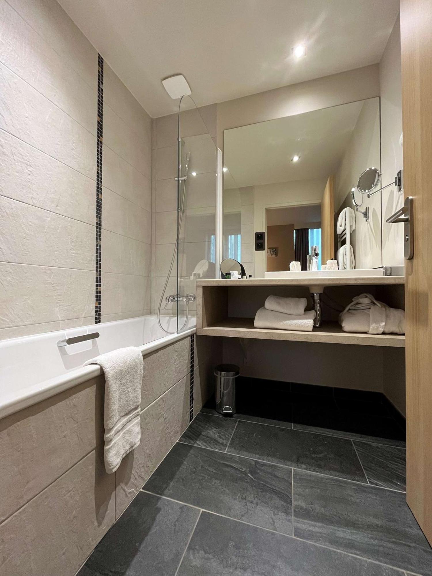 Best Western Plus Hotel Escapade Senlis מראה חיצוני תמונה